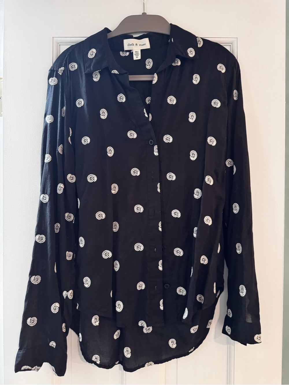 cloth & stone Black Button-Up Shirt with Embroidered White Paisley